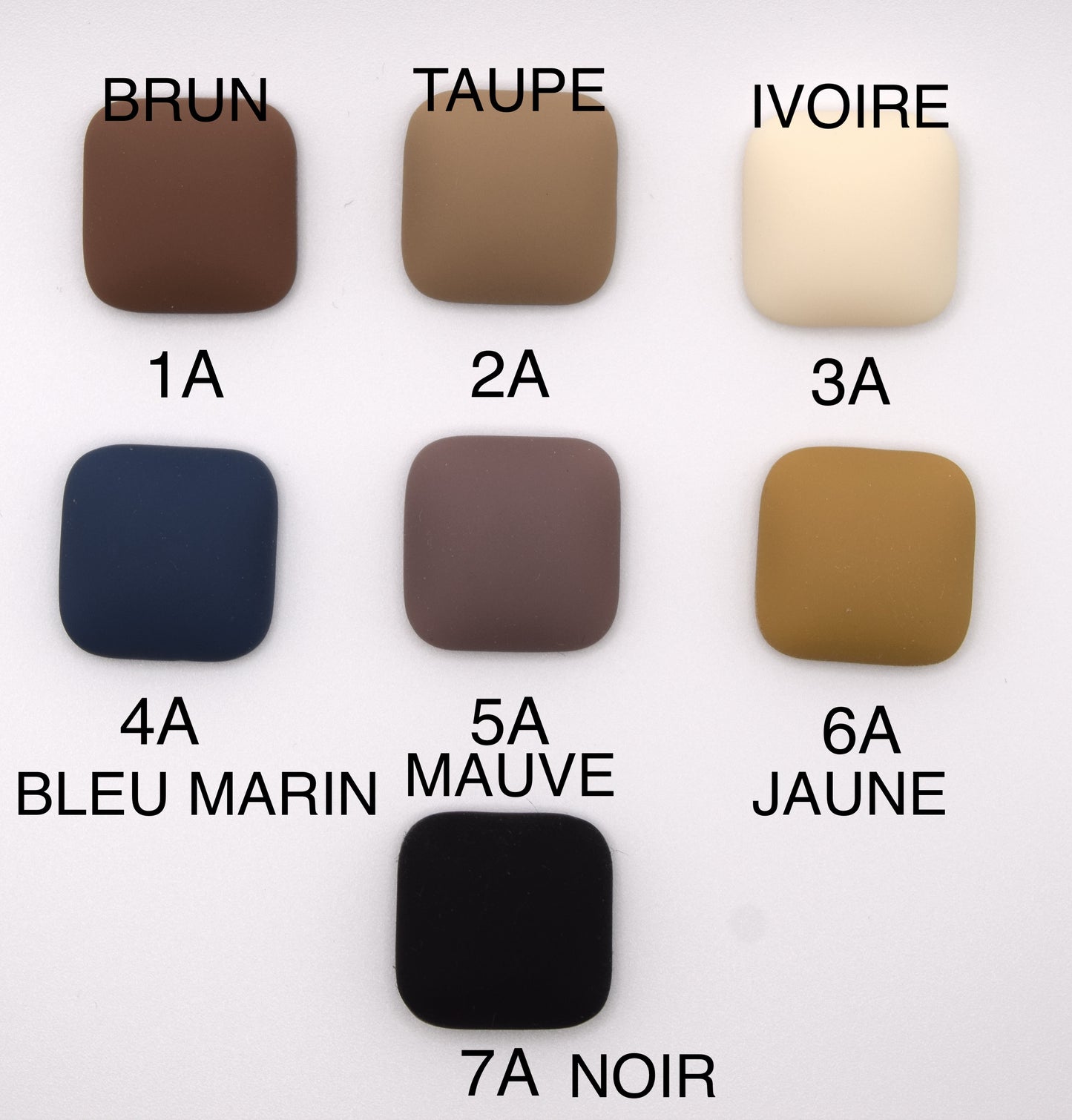 Cabochons en résine matte